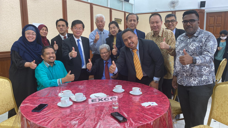 Hugs, cheers in Penang assembly as Anwar announced PM