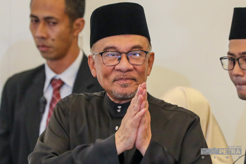 12,800 contract doctors to be made permanent in 3 years, promises Anwar