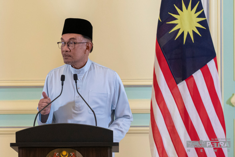 Mixed reactions from netizens over Anwar’s cabinet picks
