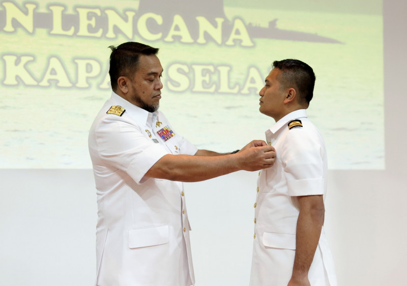 Boost defence spending to meet current security challenges: navy chief