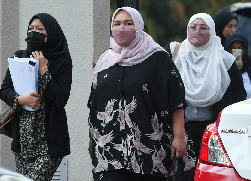 Court rejects Siti Bainun’s bid to suspend defence trial