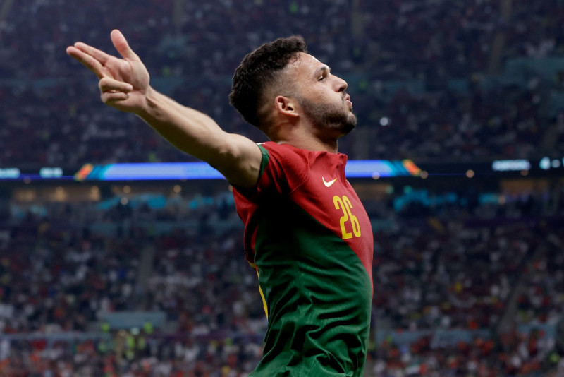 Ronaldo a bystander as Portugal find magic touch at World Cup