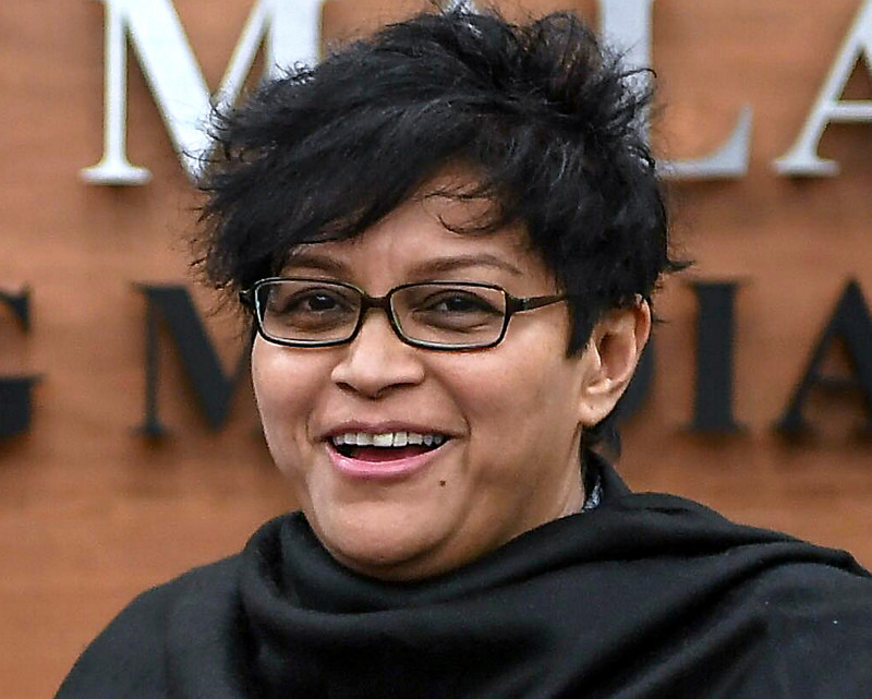 Opposition MP support for Anwar doesn’t violate anti-party hopping act, says Azalina