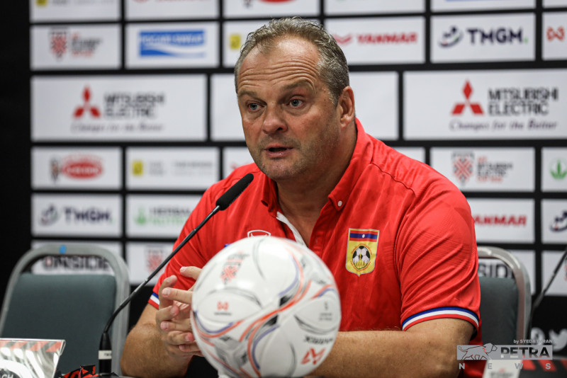 Tinkerman Pan-gon leaves Laos unsure of tactics for AFF Cup clash