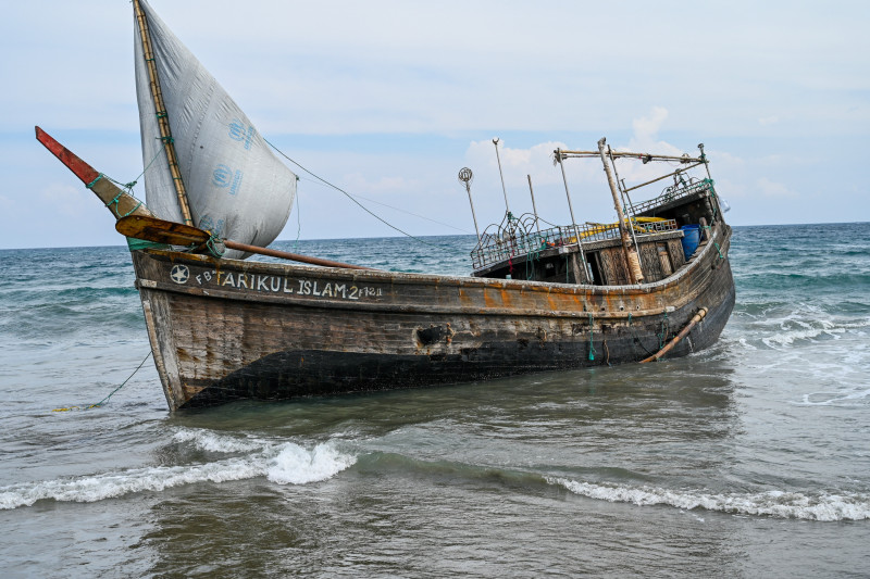 UN says 180 Rohingya adrift on boat feared dead