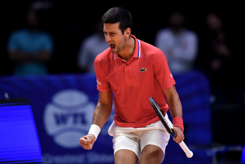 Djokovic, Sabalenka roll into Australian Open semi-finals