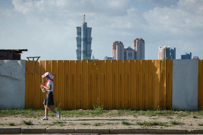 Cities look for new ways to survive heat waves 