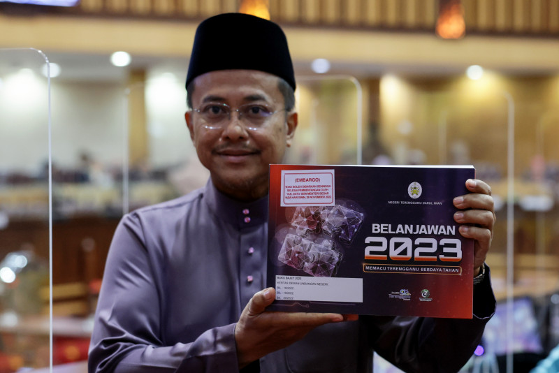 Terengganu announces RM900 bonus for 14,000 civil servants
