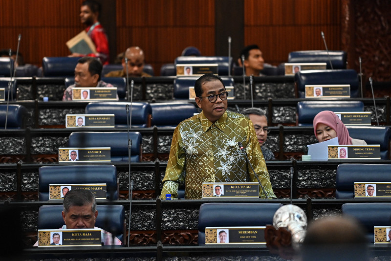 Universities and University Colleges Act 1971 will be amended: minister