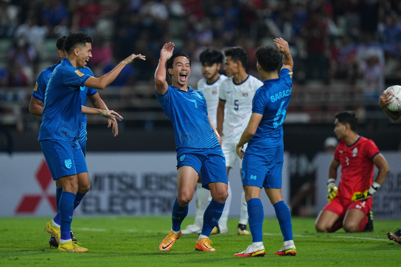 AFF Cup: defending champions Thailand in semis after beating Cambodia 3-1