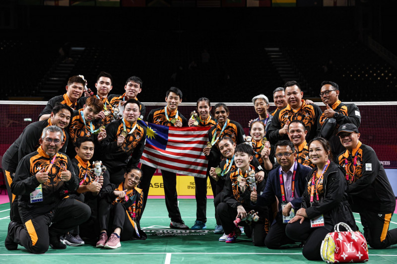 Just two more golds left to meet Commonwealth target 