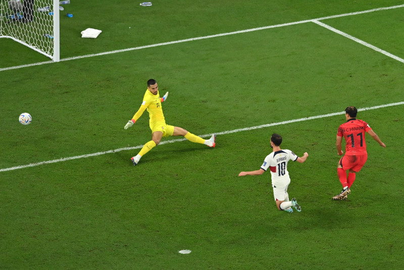 South Korea beat Portugal, join World Cup round of 16