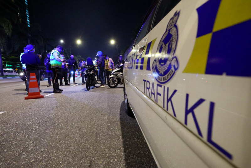 KL cops mount 26 roadblocks, issue 372 summonses in New Year’s Eve ops