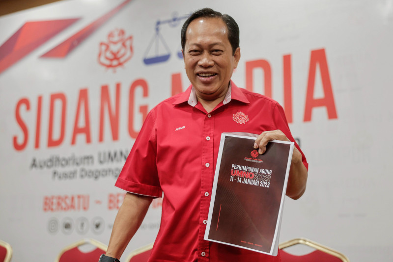 Umno assembly will see more info chiefs as observers: Ahmad