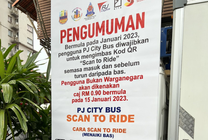 Drop 90 sen fee for foreigners using ‘free bus’ service, rights group tells S’gor govt