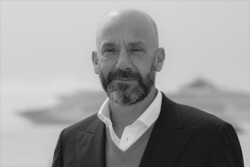 Former Italy striker Gianluca Vialli dies: ex-club Sampdoria