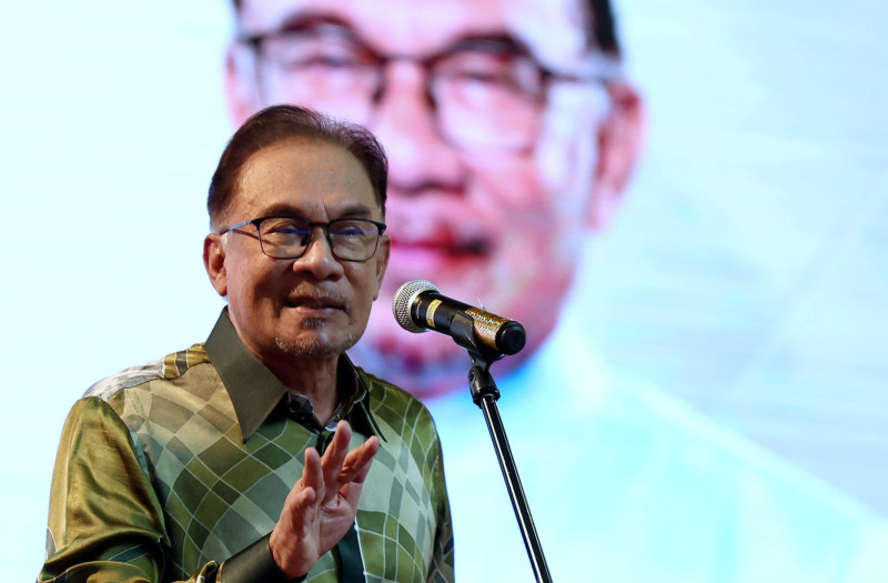 I will tackle graft among elite even if it costs my job: Anwar