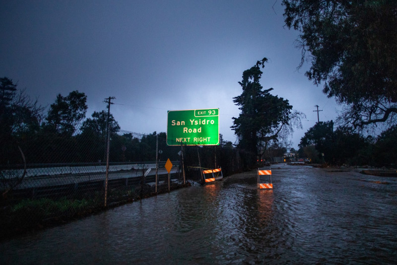 Tens of thousands evacuate California storms, with 17 dead