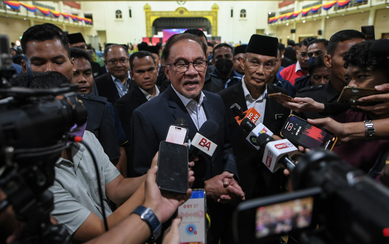 I will not announce new projects without checking them: Anwar