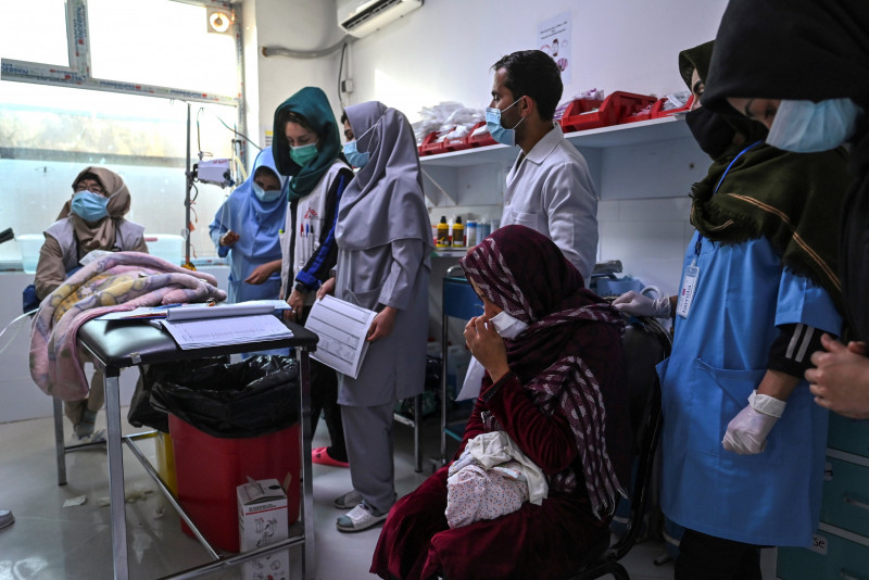 Three foreign NGOs partially resume aid in Afghanistan
