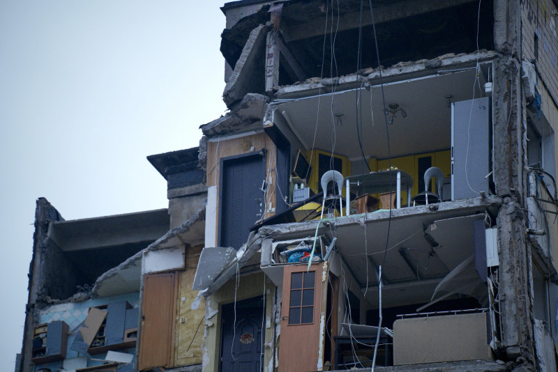 Ukraine ends tower block search with 45 dead, 20 missing