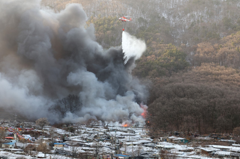 S. Korea evacuates 500 people over Gangnam slum fire