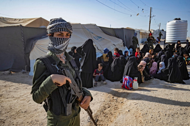 Canada to repatriate 23 Canadian IS family members from Syria