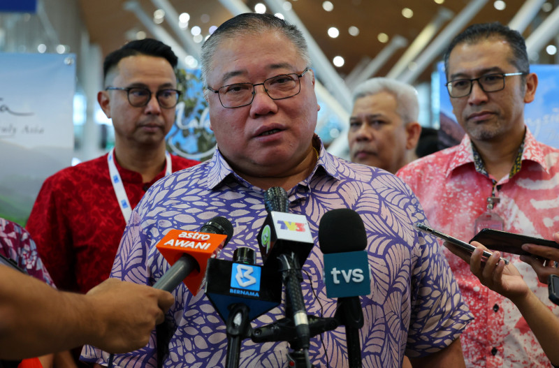 Tourism ministry targets five mil tourists from China this year
