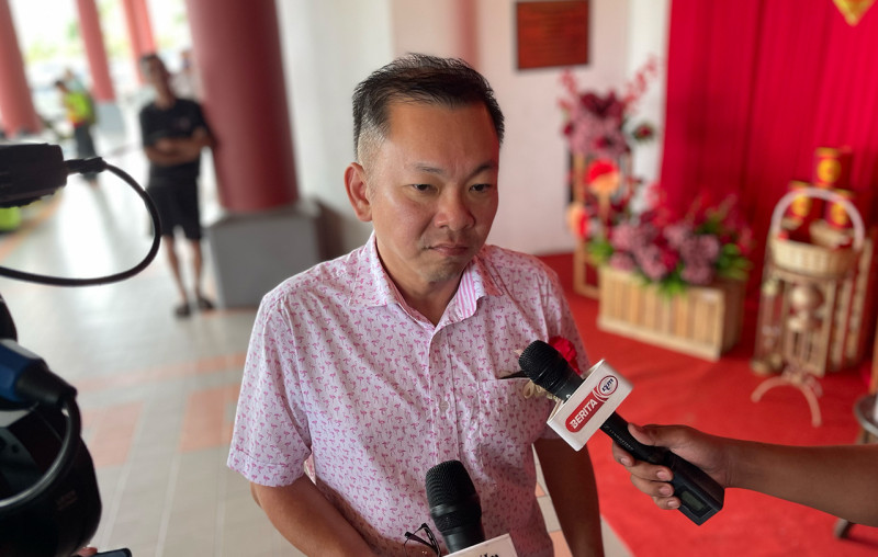 Sabah pork prices: don’t hide behind your aide, SAPP veep tells DAP’s Chan