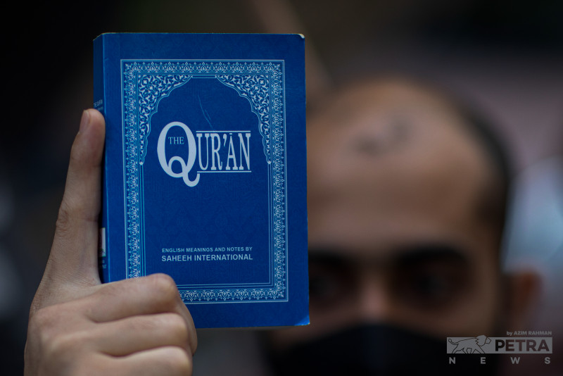 Arabic script only, no Roman text for Quran: deputy home minister