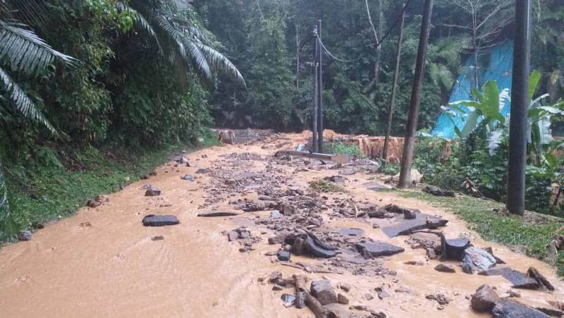 [UPDATED] Bukit Tinggi, Janda Baik struck by floods