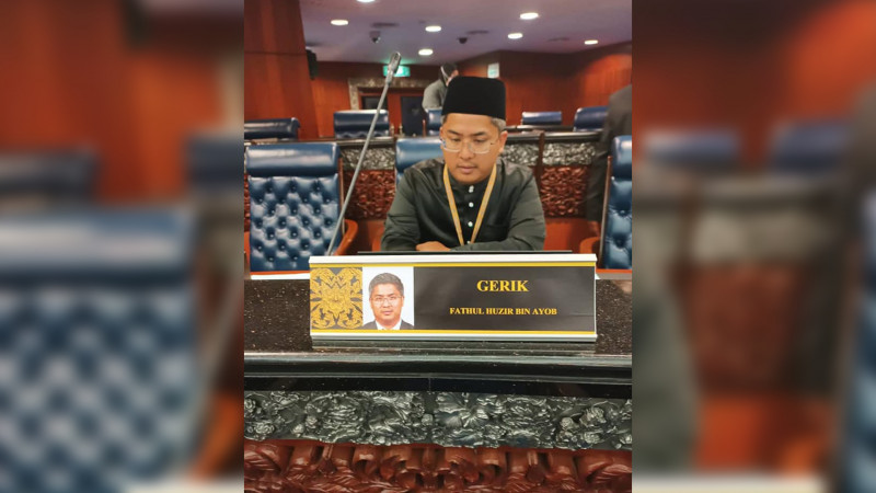 Panic at the Dewan: MP cuts off speech early due to ill health