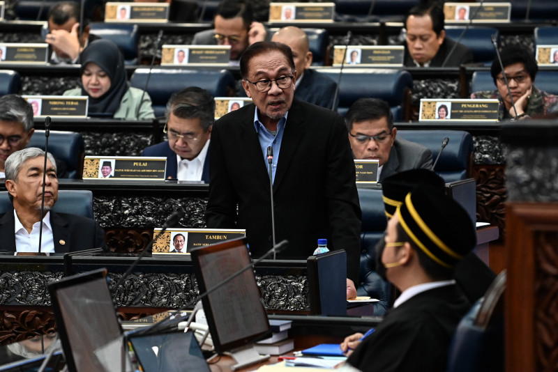 PM Anwar orders agencies to keep investigating Pandora Papers