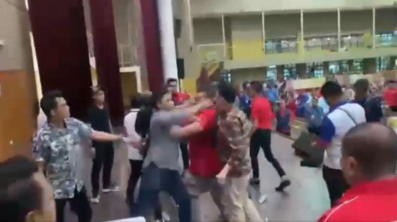 Flying fists mar Lahad Datu Umno division polls