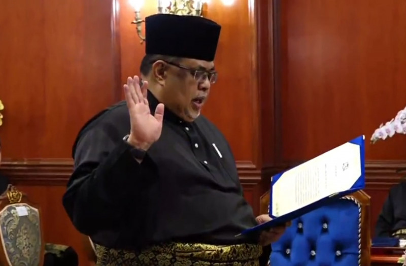 Ab Rauf takes oath, assumes power as Melaka’s latest CM