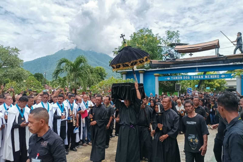 Centuries-old Indonesian Easter tradition returns after pandemic hiatus