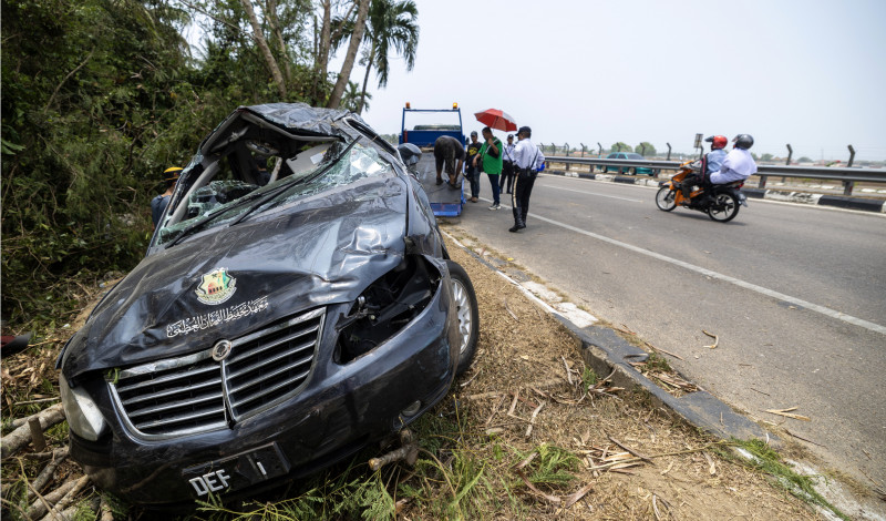 Pengkalan Chepa crash kills tahfiz student, injures 11 others