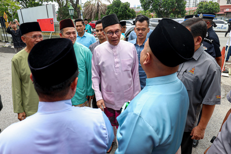 Anwar denies holding Raya open house in PAS states to capitalise on polls