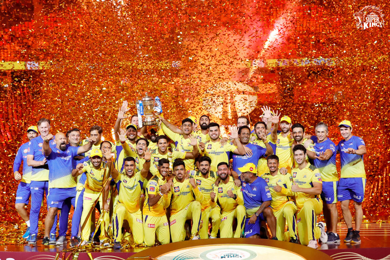 Chennai win fifth IPL crown as Dhoni eyes return next year