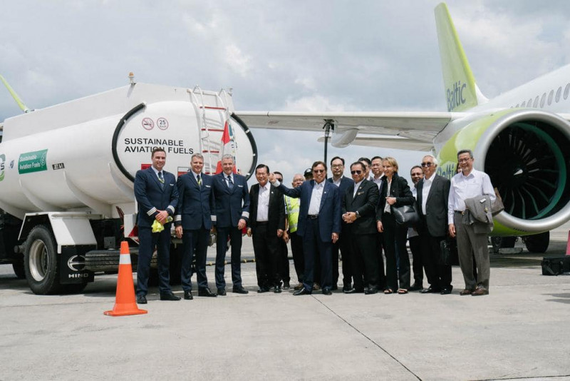 Wife didn’t want me on sustainable-fuel test flight: Abang Jo