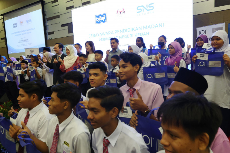 Don't be swayed by SPM school rankings, Fadhlina tells parents