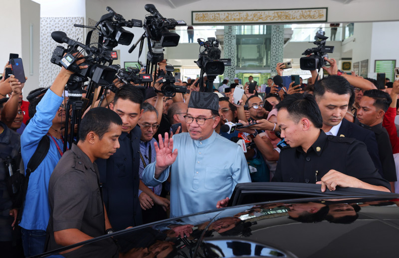 Raid on Hamzah’s home is IRB’s business: Anwar