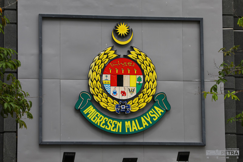 Immigration busts S’wak human trafficking ring, rescues 12 Indian nationals