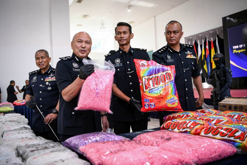 Cops seize drugs worth over RM14 mil, nab three in major drug bust