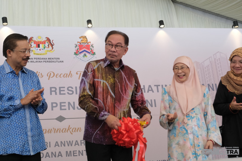 [UPDATED] Stop giving commissions to ministers, parties for projects: Anwar
