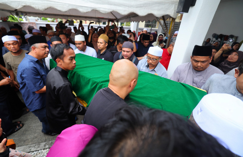 Han Solo was icon to Elmina crash plane pilot: brother