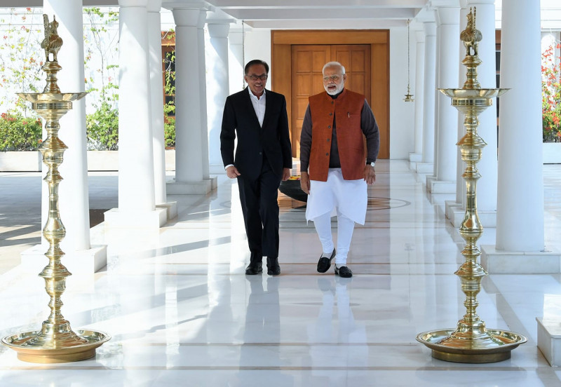 India thanks Anwar for congrats on Chandrayaan-3 moon mission success