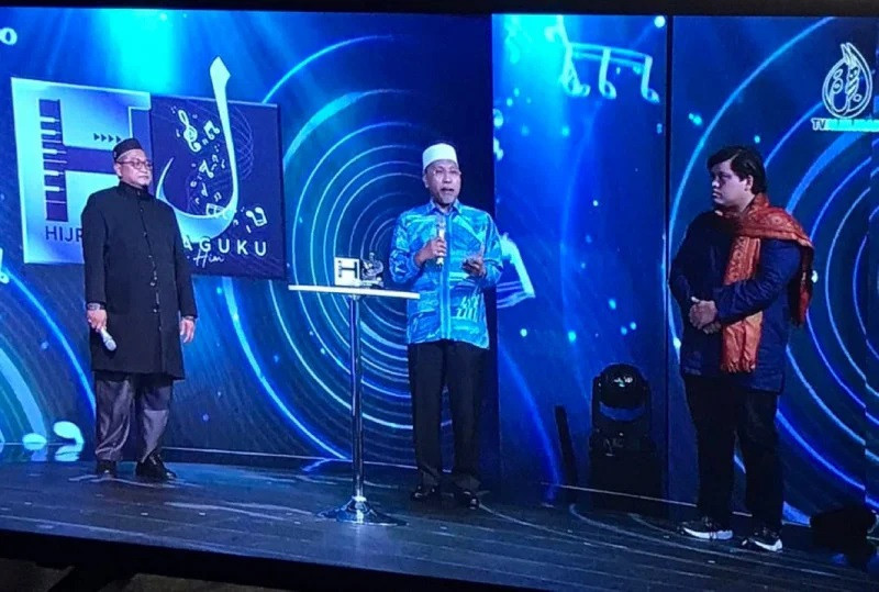 Govt fumes after TV Alhijrah airs old show with ex-minister from PAS