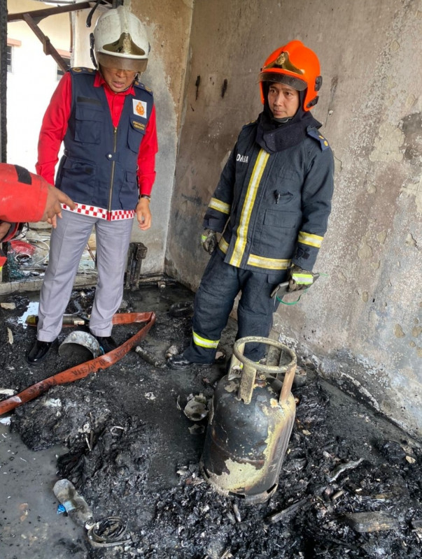 Man killed, daughter injured in explosion at flat unit