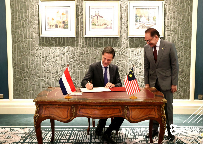 Anwar, Dutch PM Rutte meet in Putrajaya for bilateral talks